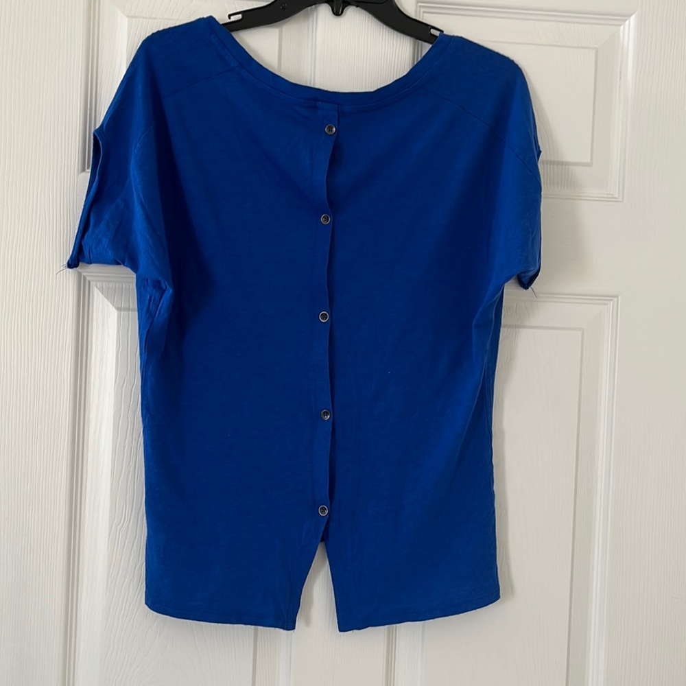 Blue Express button up top - Picture 2 of 4